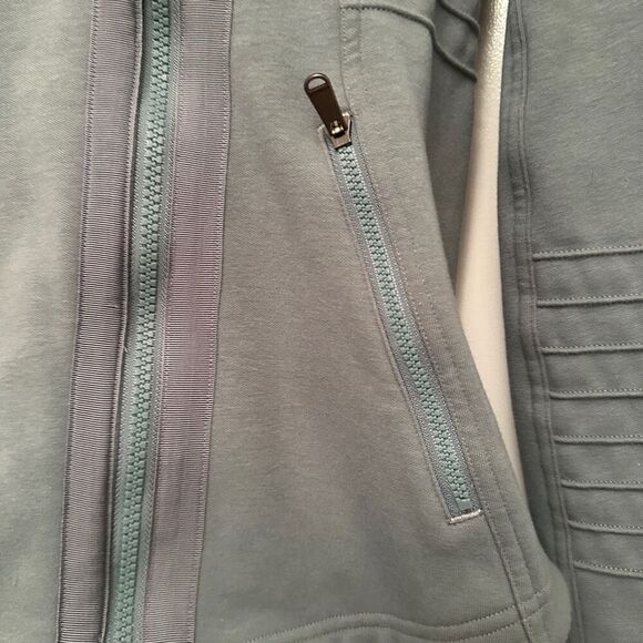 Athleta sage green moto jacket- size xs - Picture 4 of 9